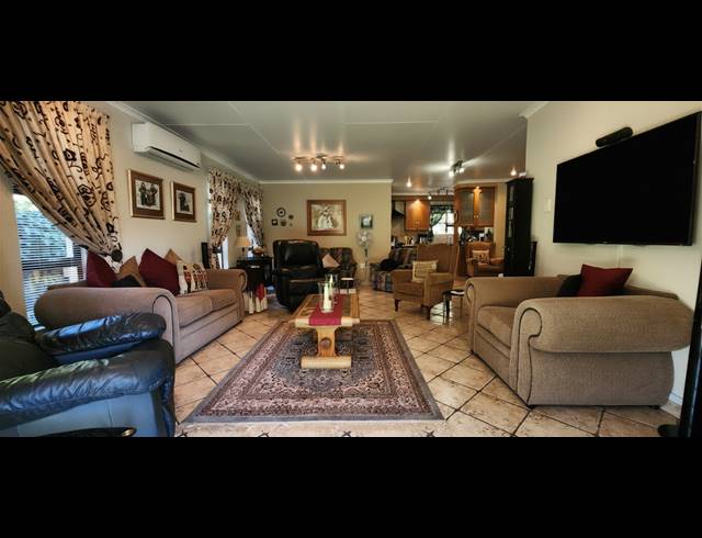 3 BEDROOM HOUSE FOR SALE IN VANDERBIJLPARK SW 5